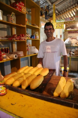 Padaria da vila Céu do Mapiá em 2005