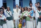 Padrinho Sebastião e grupo em frente a Igreja Cinco Mil - 1983